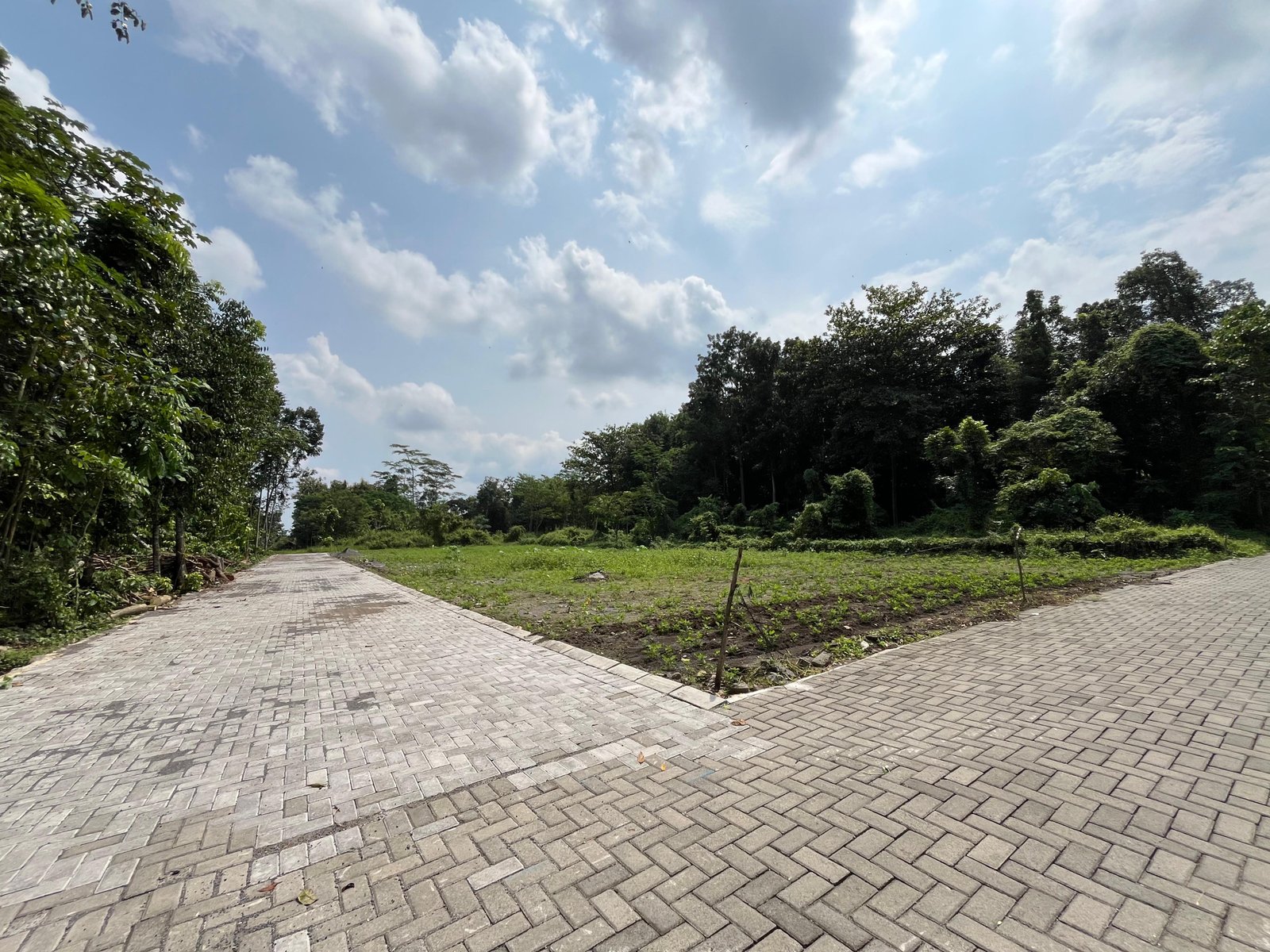 Belakang UII Cocok Kos Ekslusif di Kaliurang km 14 - Property listing thumbnail